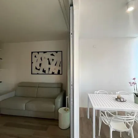 Palm 80 Mt Dal Mare E Comodo Per Venezia Apartment